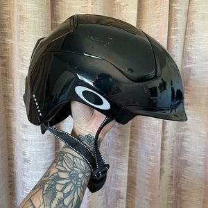 SMALL OAKLEY MOD5 HELMET BLACK